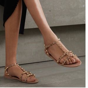 Valentino Garavani Beige Rockstud Rubber Sandals sz 37